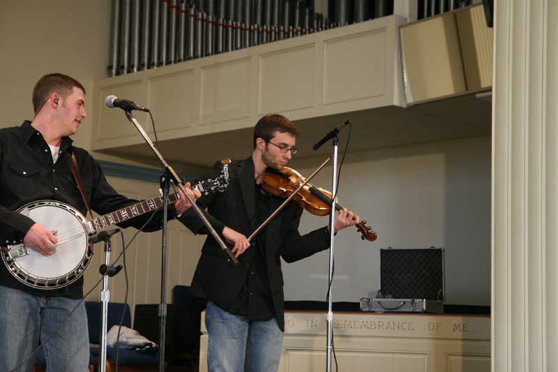 Bluegrass concert on a frosty day - by Heidi Huff 