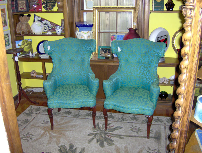 Trash to Treasures Antiques & Boutique - By Mario Morone