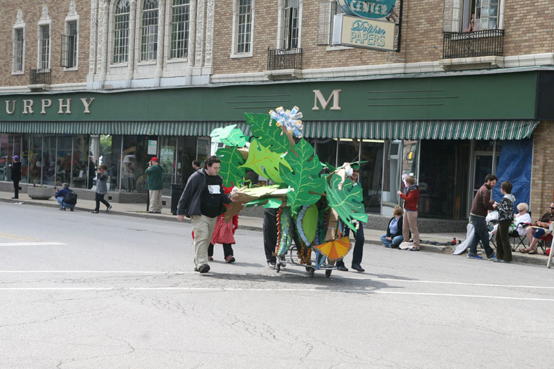 Random Rippling - On Procession art parade