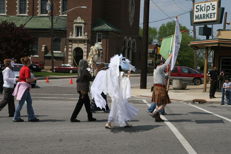 Random Rippling - On Procession art parade