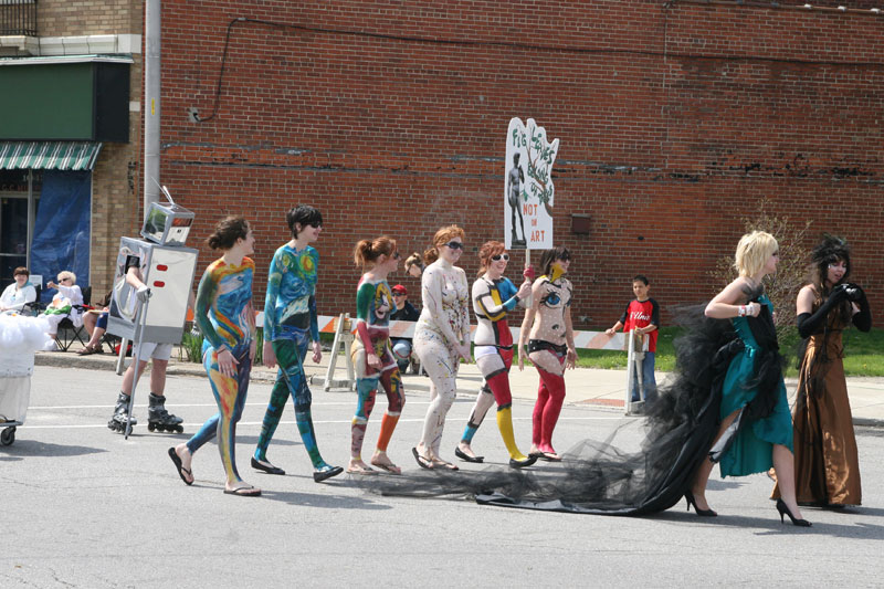 Random Rippling - On Procession art parade