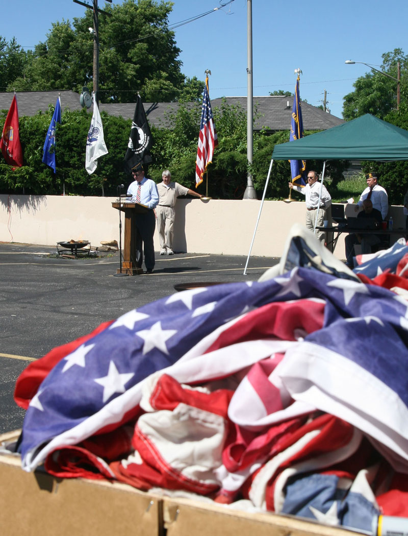 Random Rippling - Flag Day ceremony at Kennington Post