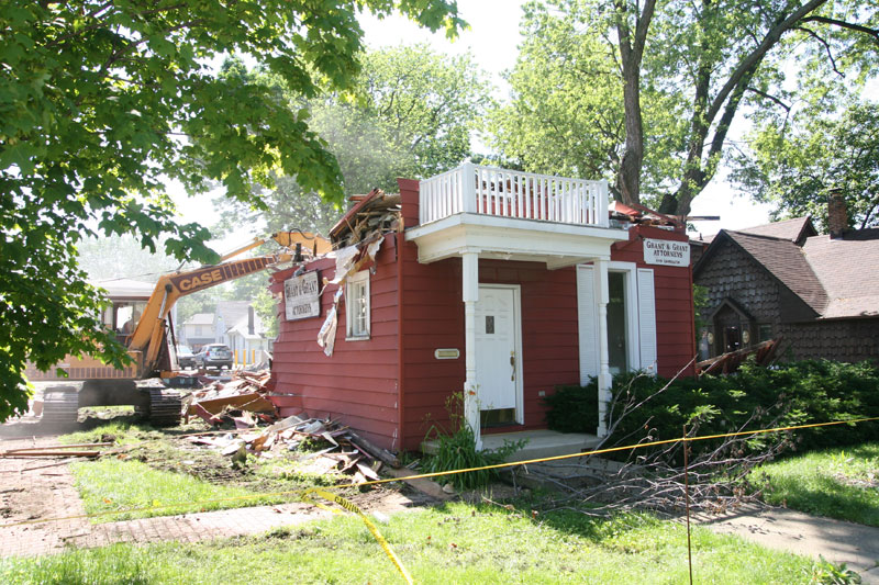 Random Rippling - House razed