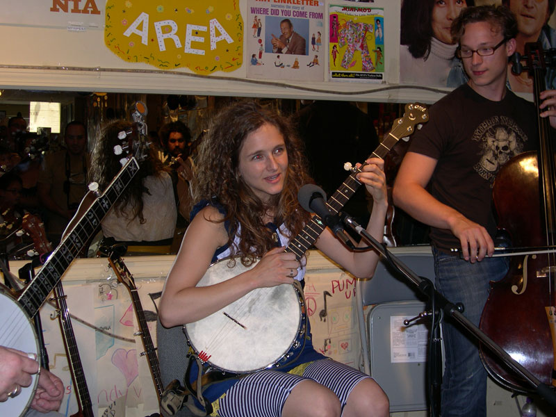 Random Rippling - Abigail Washburn at Indy CD & Vinyl