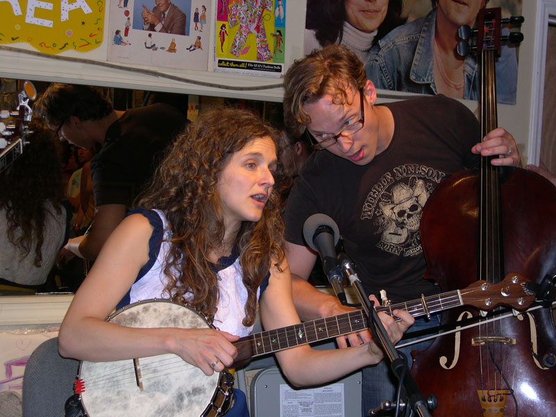 Random Rippling - Abigail Washburn at Indy CD & Vinyl