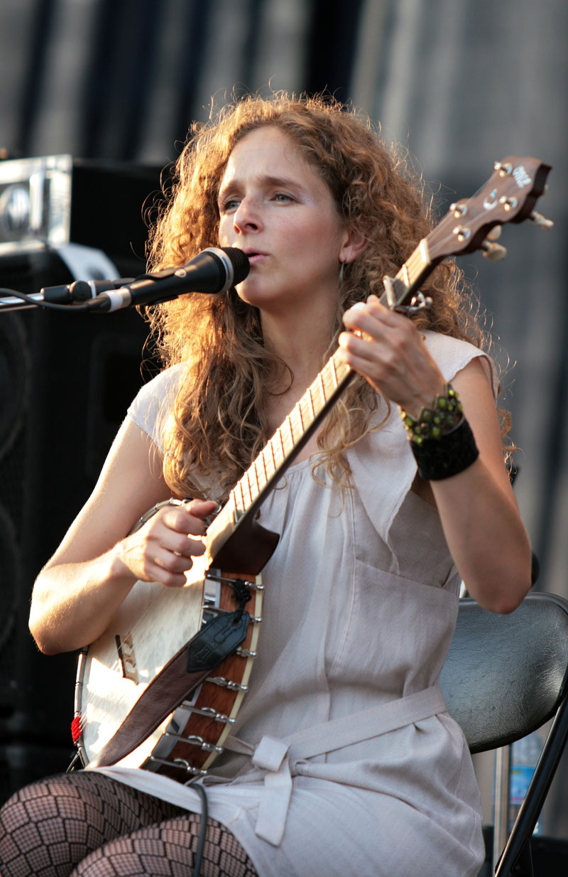 Random Rippling - Abigail Washburn concert in Beijing - by Bob Schmidt