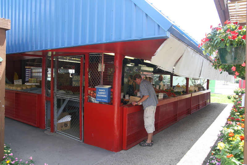 Johnny's Market marks 33rd year in Village - By Mario Morone