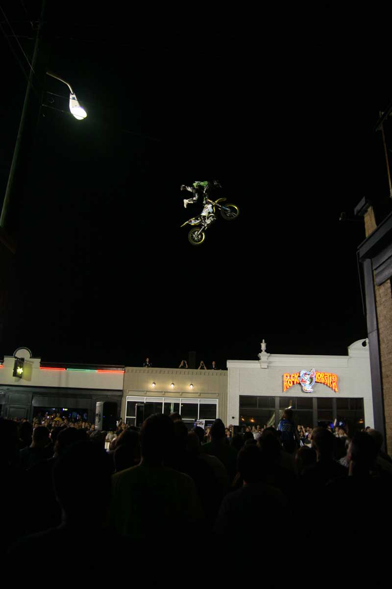 Random Rippling - Red Bull TNT Freestyle Riders