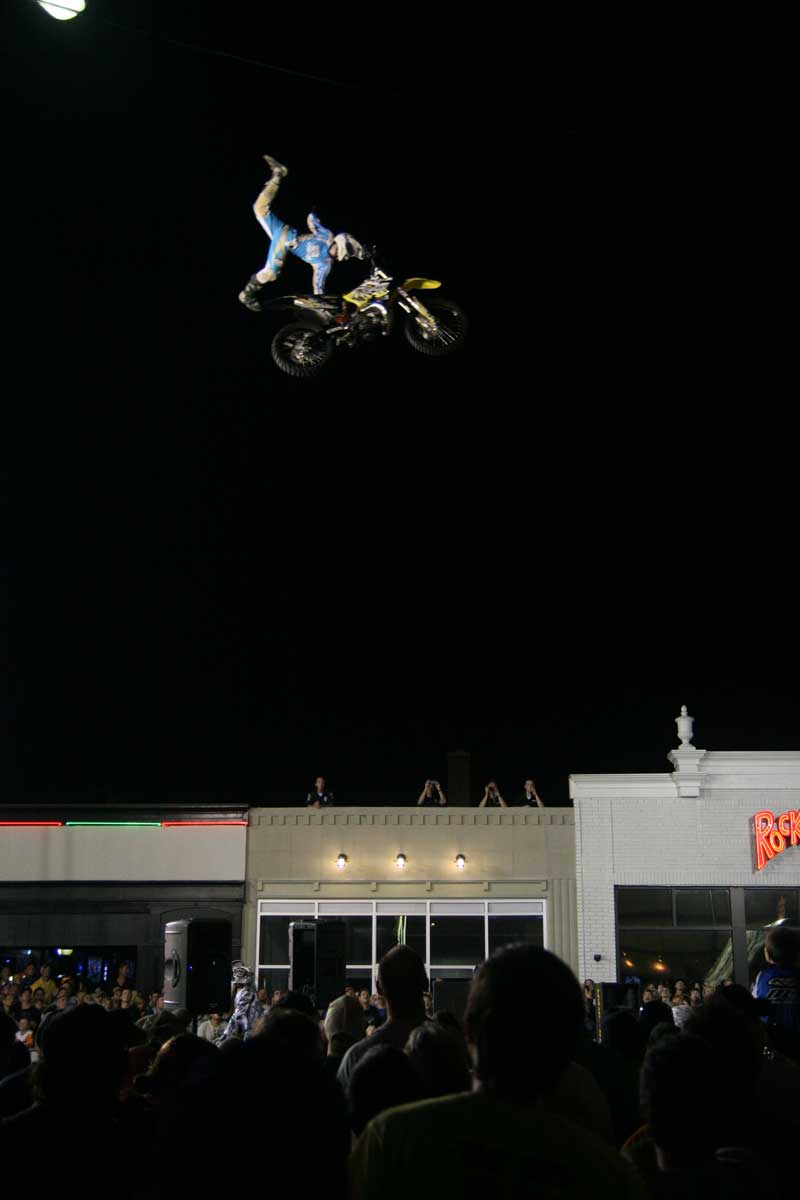 Random Rippling - Red Bull TNT Freestyle Riders