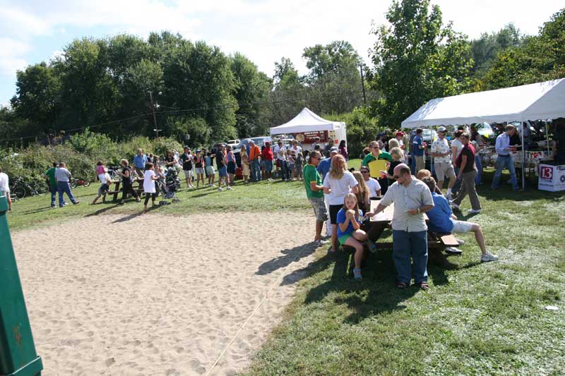 Random Rippling - Rocky Ripple Fest celebrates end of summer 2008