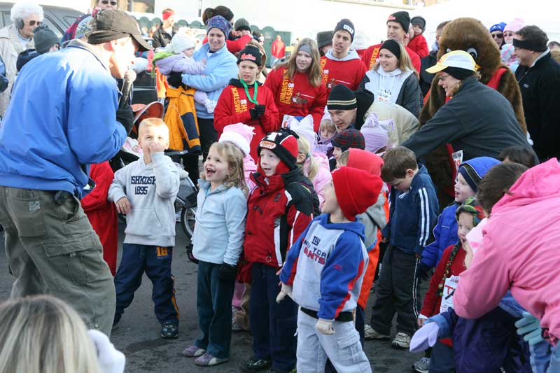 The little ones got to participate in the Turkey Trot. Each age group had a run with Tom Turkey.
