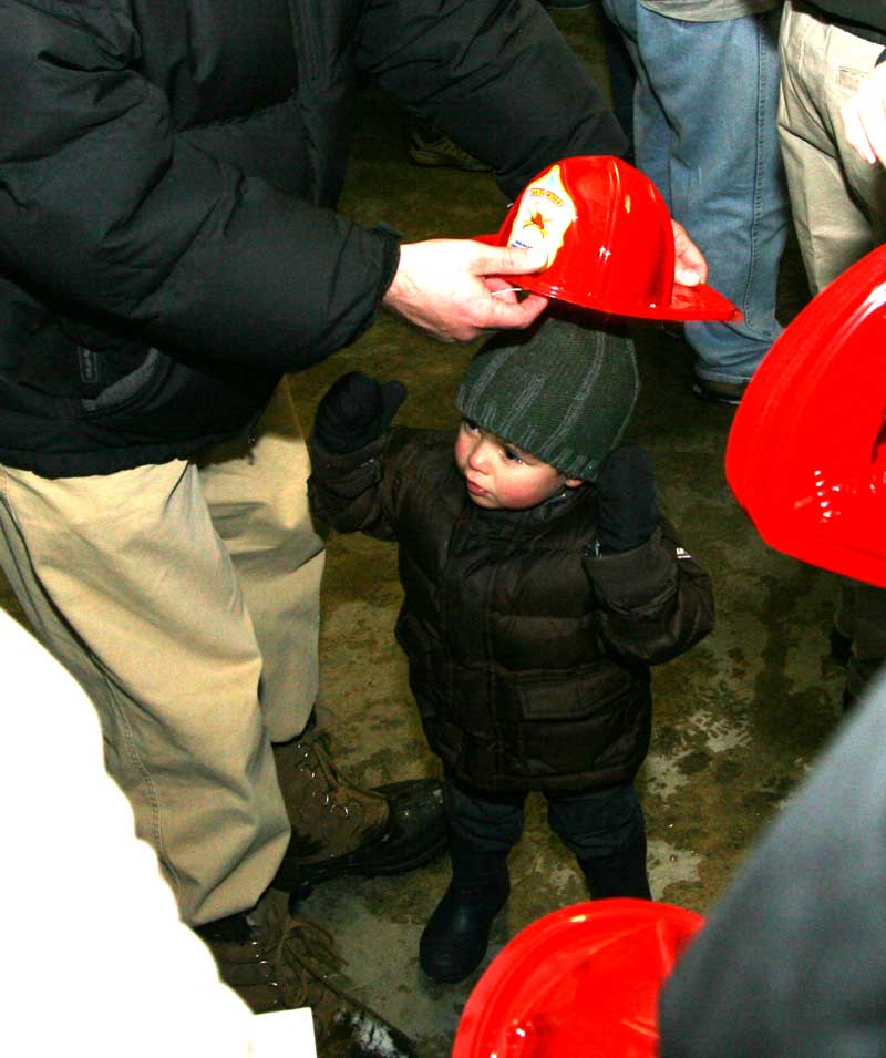 Random Rippling - Santa and ISBVI at Tree lighting