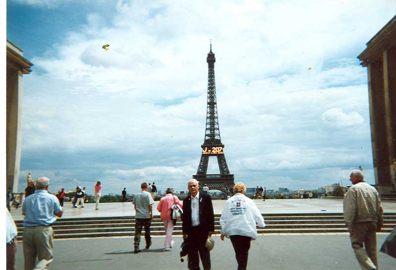 Richard Mote returned to a liberated Paris in 1999.