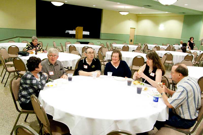 Atlas Super Market remembered at reunion
