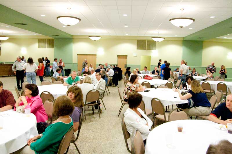Atlas Super Market remembered at reunion