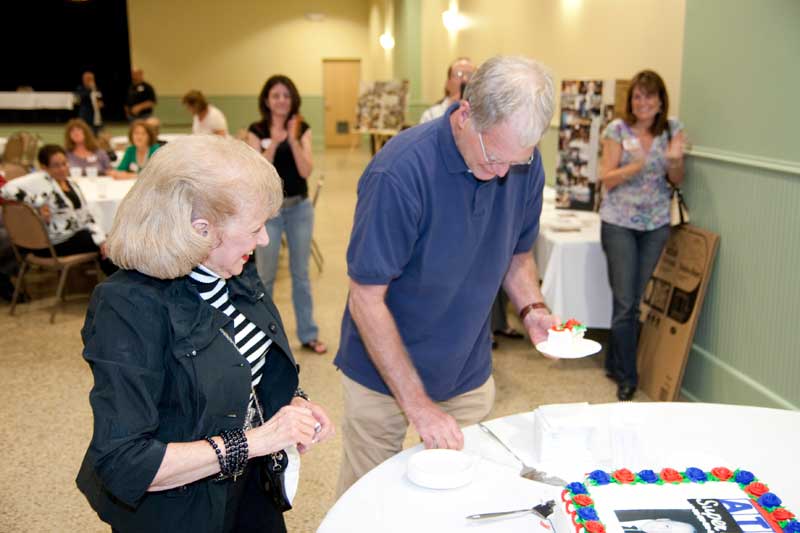 Atlas Super Market remembered at reunion