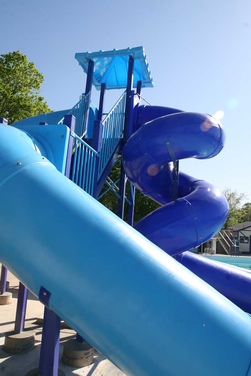 Random Rippling - New slide open at Riviera Club