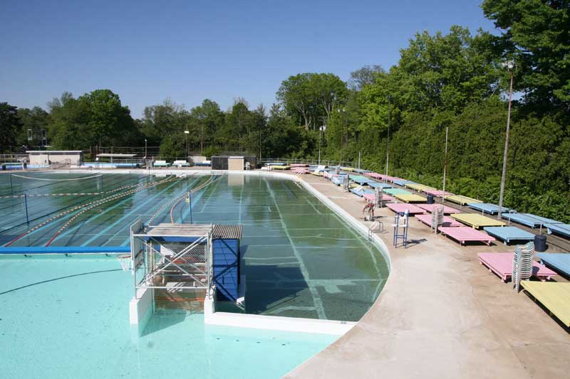 Random Rippling - New slide open at Riviera Club
