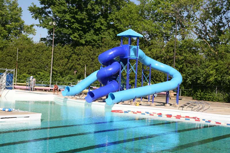 Random Rippling - New slide open at Riviera Club