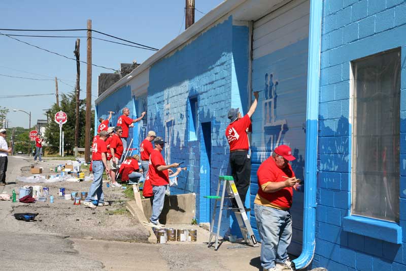 The 64th Street side of Rogers Pools received a mural of old postcard scenes from the Broad Ripple Park pool.
