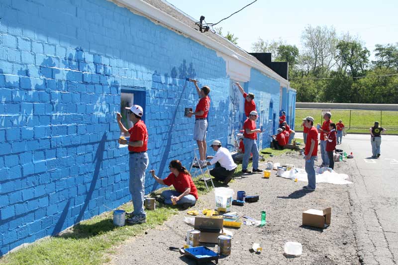 Random Rippling - Lilly Day of Service paints town