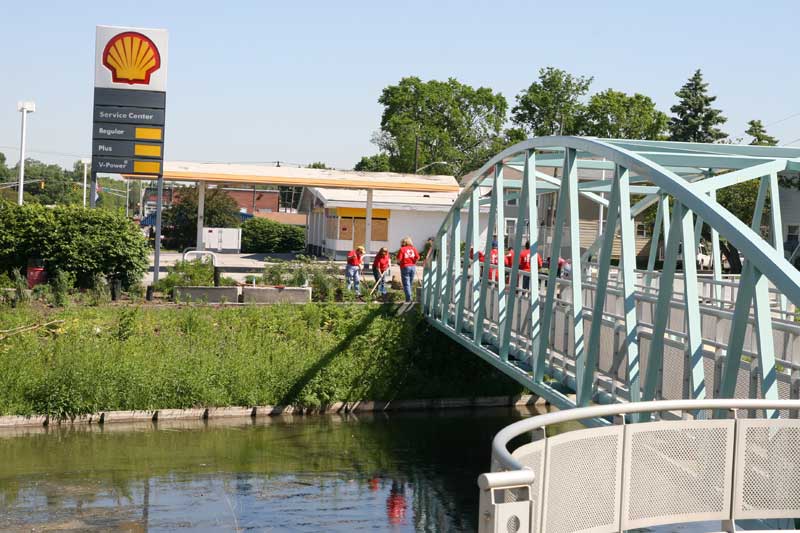 Random Rippling - Lilly Day of Service paints town