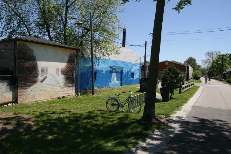 Random Rippling - Lilly Day of Service paints town