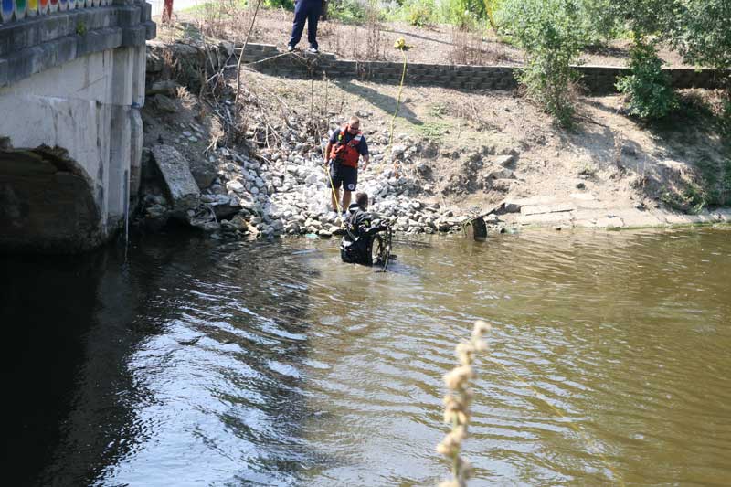 Random Rippling - IFD drags canal for buried treasures 