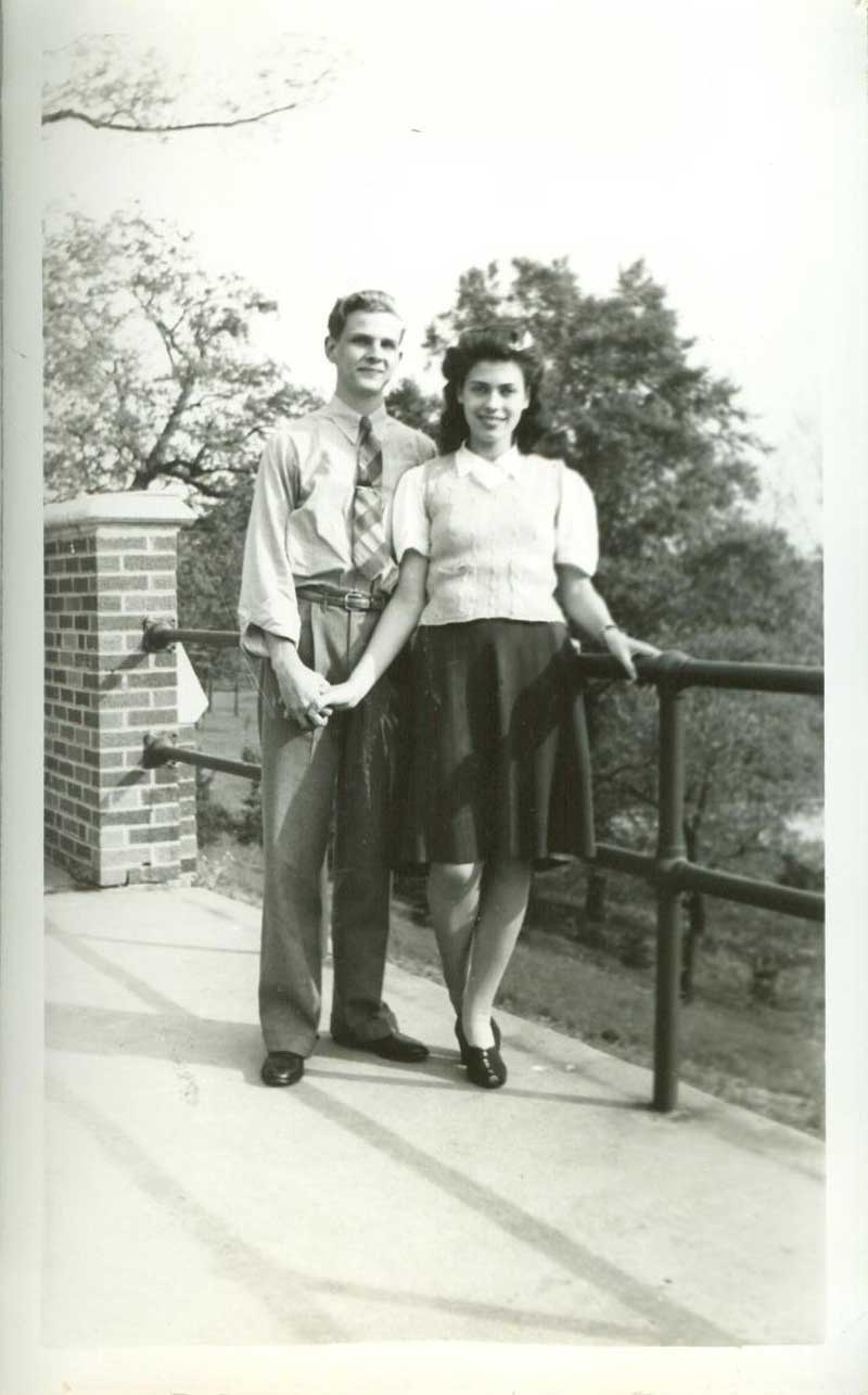 Erskine Miller & Mary Harl from the ISB Class of 1944 stand on the Apple Tunnel's walkway. They were lifelong friends of 1945 alumnae Ruth Bloss.