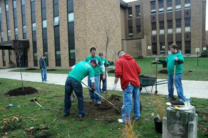 Random Rippling - BRHS gets new trees on campus 