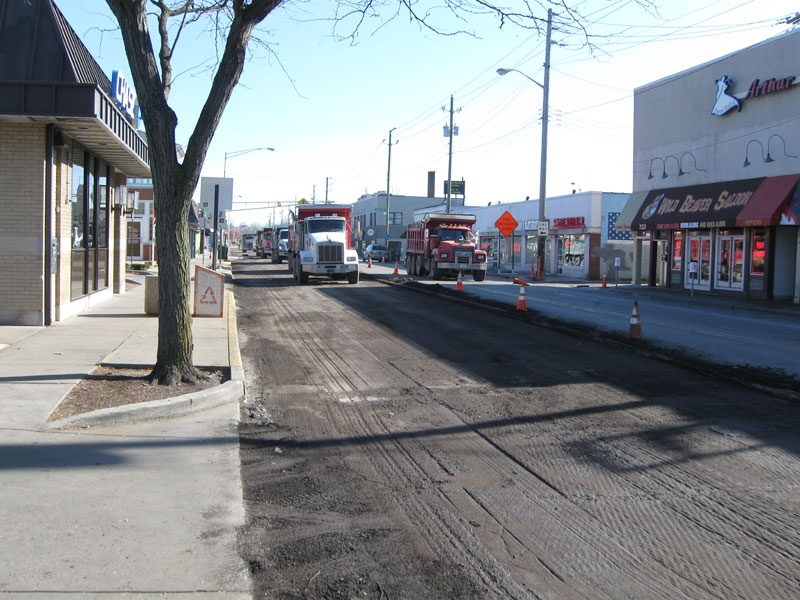 Random Rippling - BR Avenue Resurfacing continues 