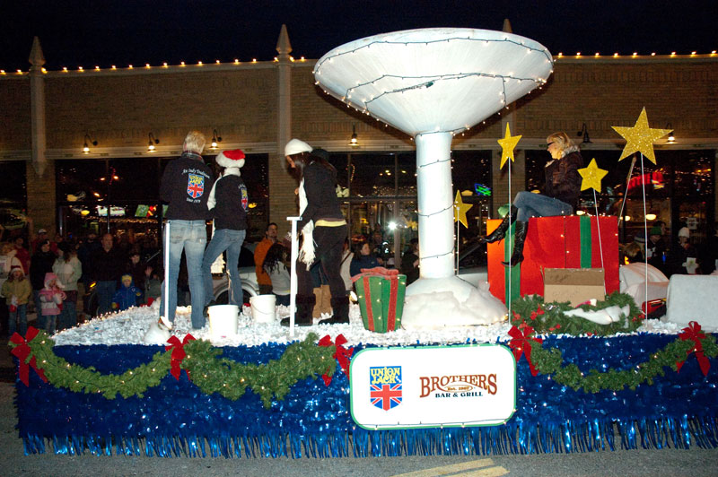 Union Jack Pub/Brothers float