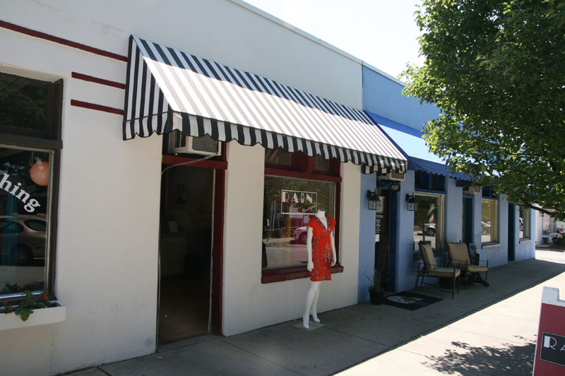 Rain Boutique on Westfield Boulevard - by Mario Morone 