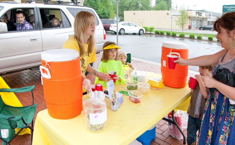 Random Rippling - Lemonade Day at Joy's House