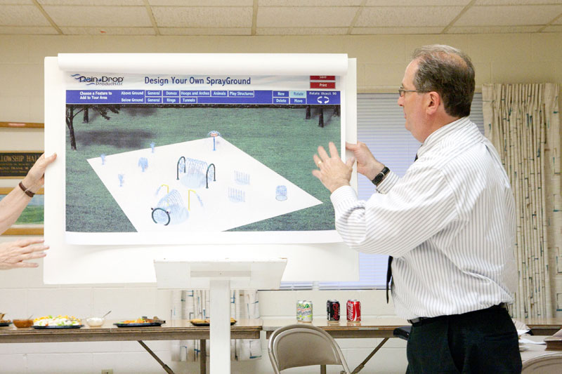 Indy Parks presents at Ravenswood meeting