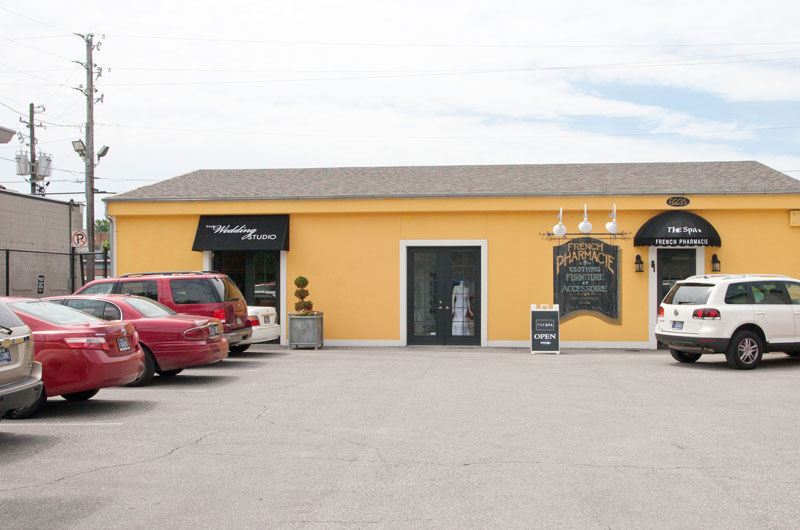 Random Rippling - Wedding Studio opens