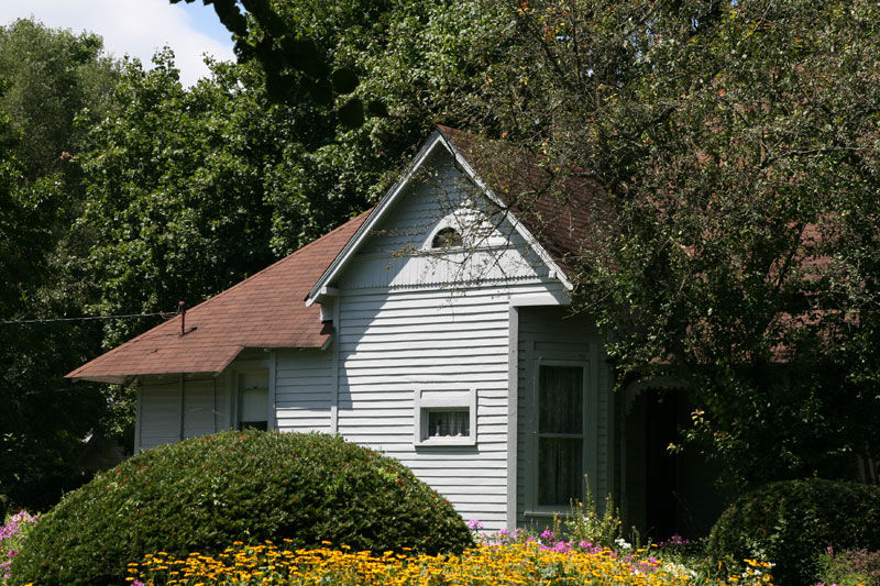 Random Rippling - 75 Years - The Flower House on Kessler
