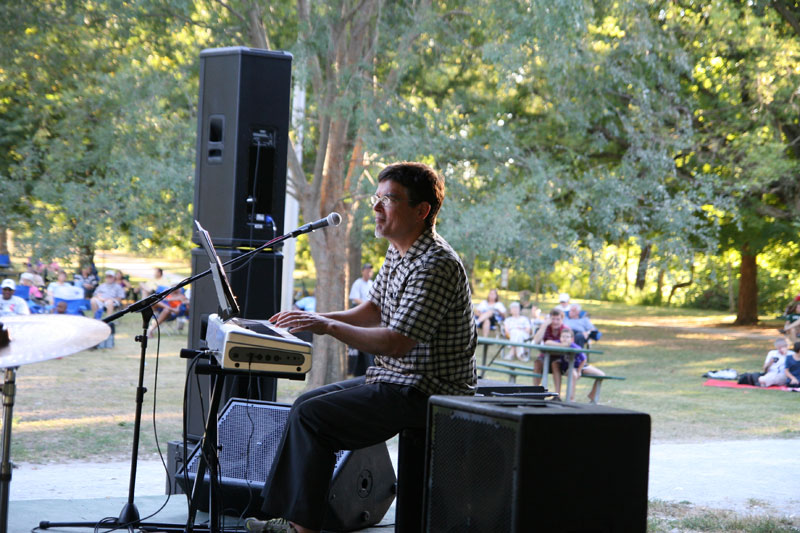 Gary Walters performed at the August 27, 2010, Jazz in the Park concert.