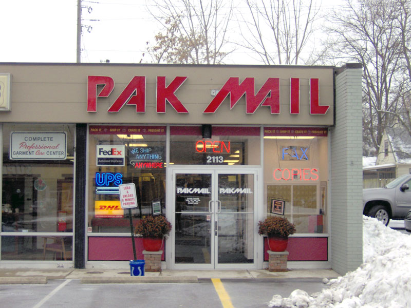 BR Avenue Pak Mail opened by BRHS alumni - By Mario Morone