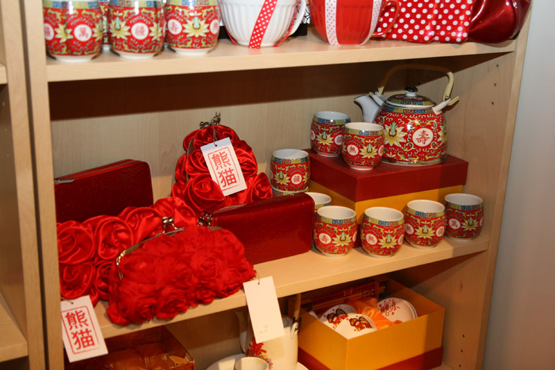 Tea cups and purses, marked with the Panda tag.