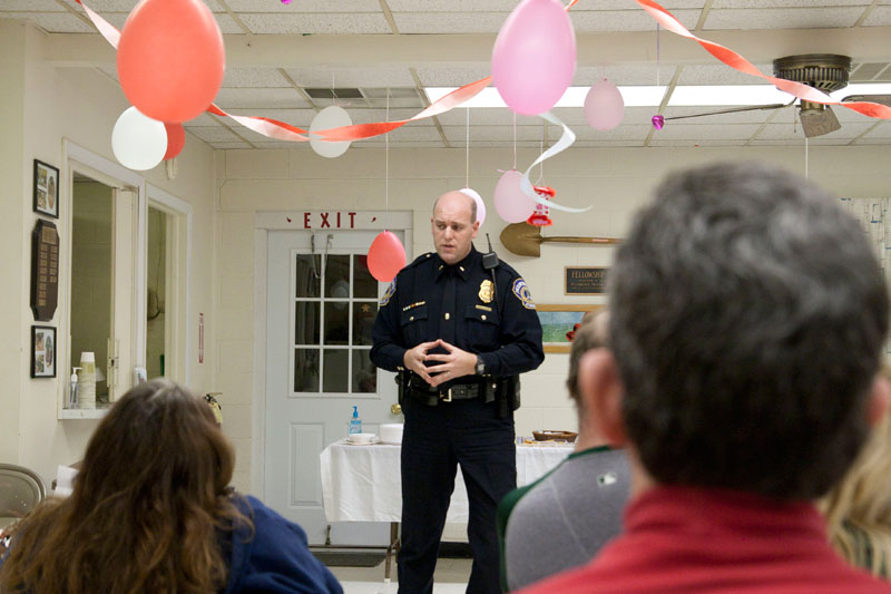 DPW speaks at Ravenswood meeting