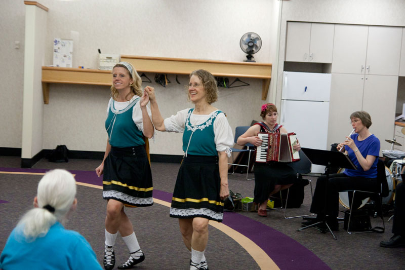 Random Rippling - Irish Blessings Dancers