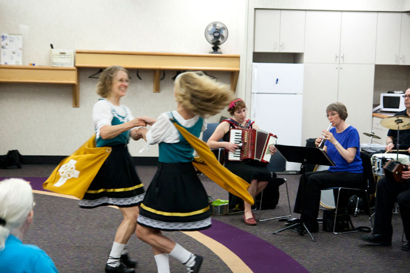 Random Rippling - Irish Blessings Dancers