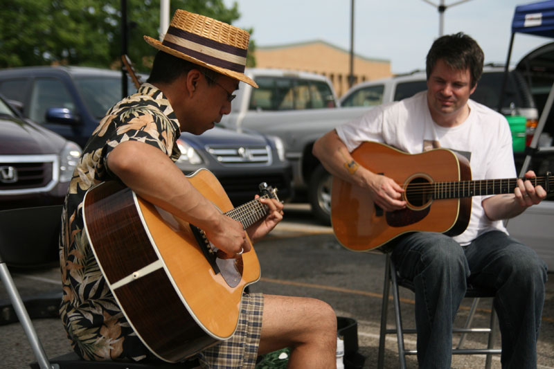 Mario Joven and Ted Kirkendall performed at the June 11, 2011, market.
