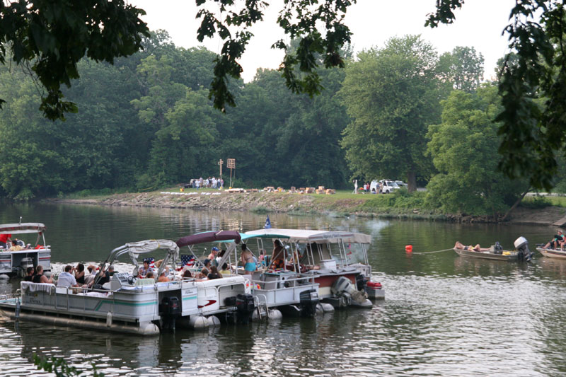 Random Rippling - 40th anniversary for Ravenswood fireworks 