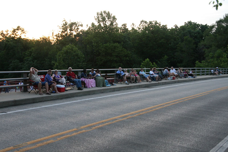 Random Rippling - 40th anniversary for Ravenswood fireworks 