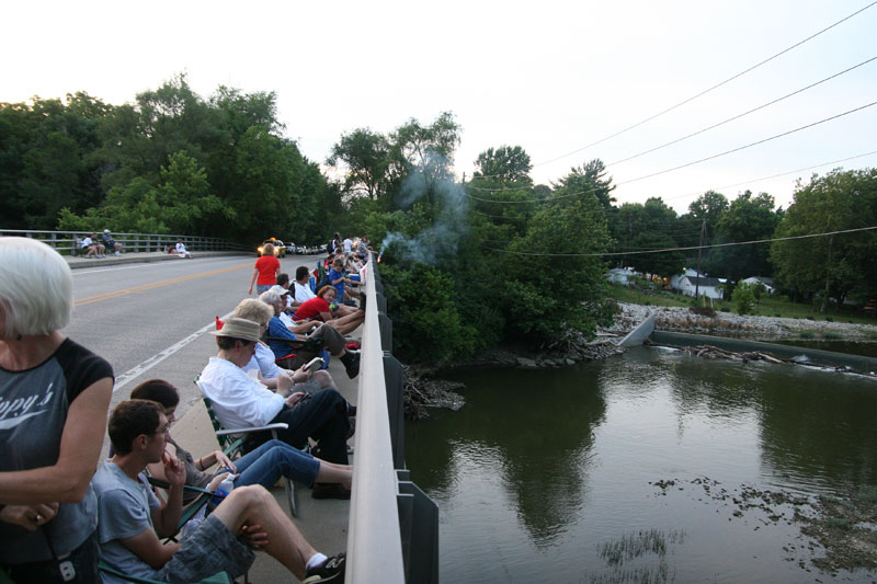 Random Rippling - 40th anniversary for Ravenswood fireworks 