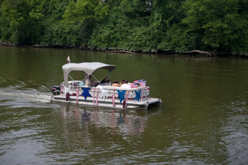 Random Rippling - boat parade 