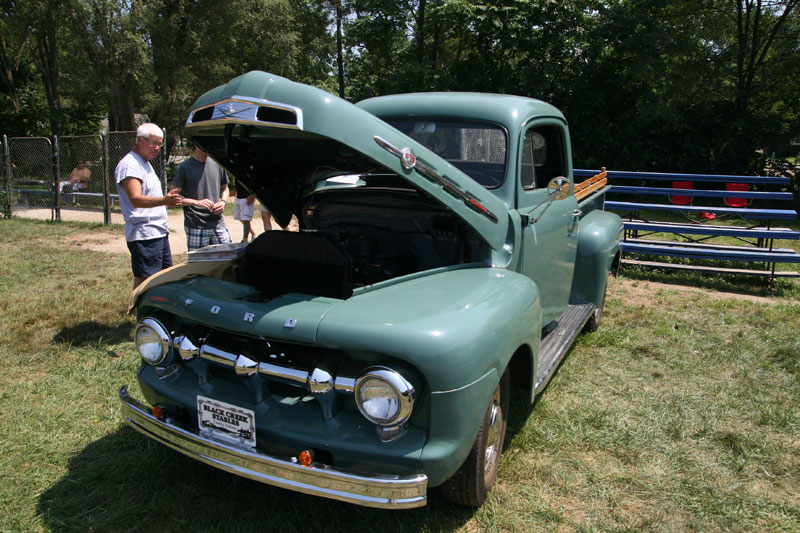 Random Rippling - Hoods & Hops Classic Car Show 