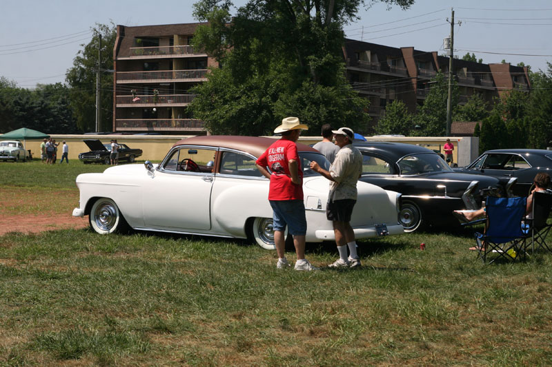 Random Rippling - Hoods & Hops Classic Car Show 